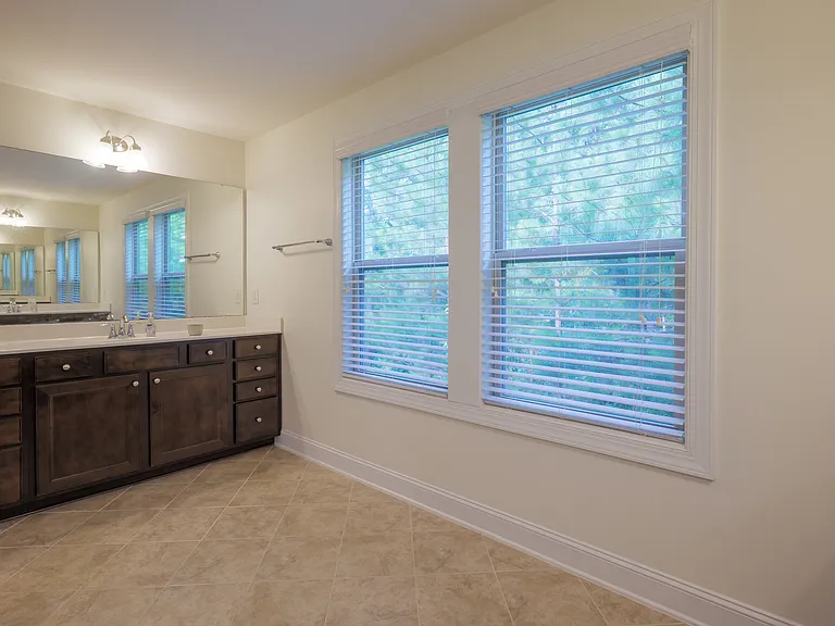 411 Alamosa Pl — Photo 28