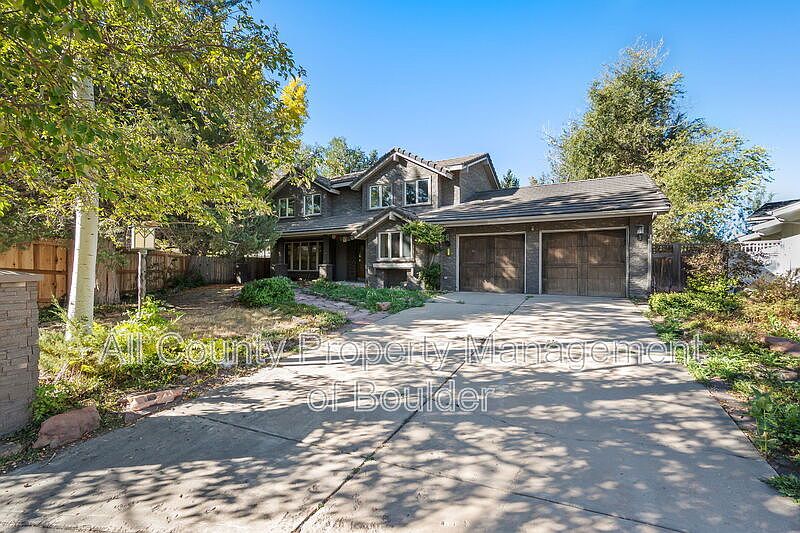 1st image of 4453 Pali Way