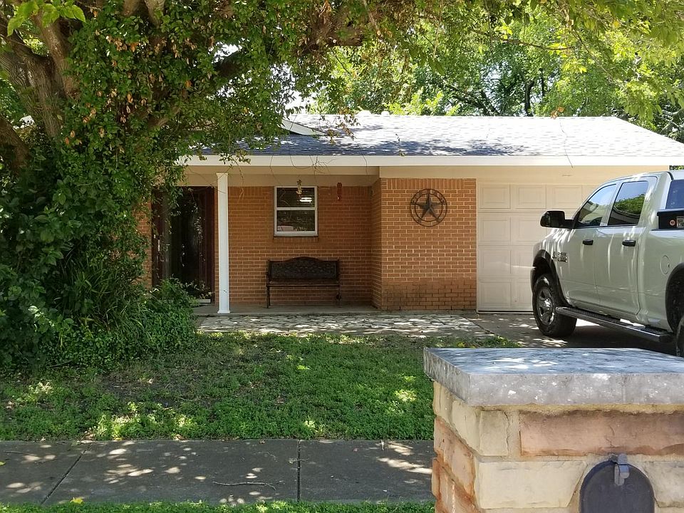 1st image of 607 Bishop Dr