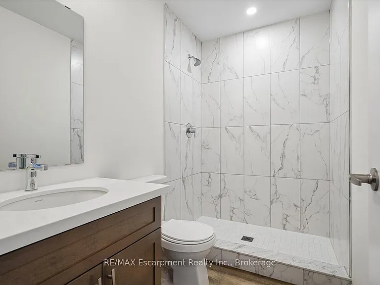 76 Valley Trail Pl — Photo 17
