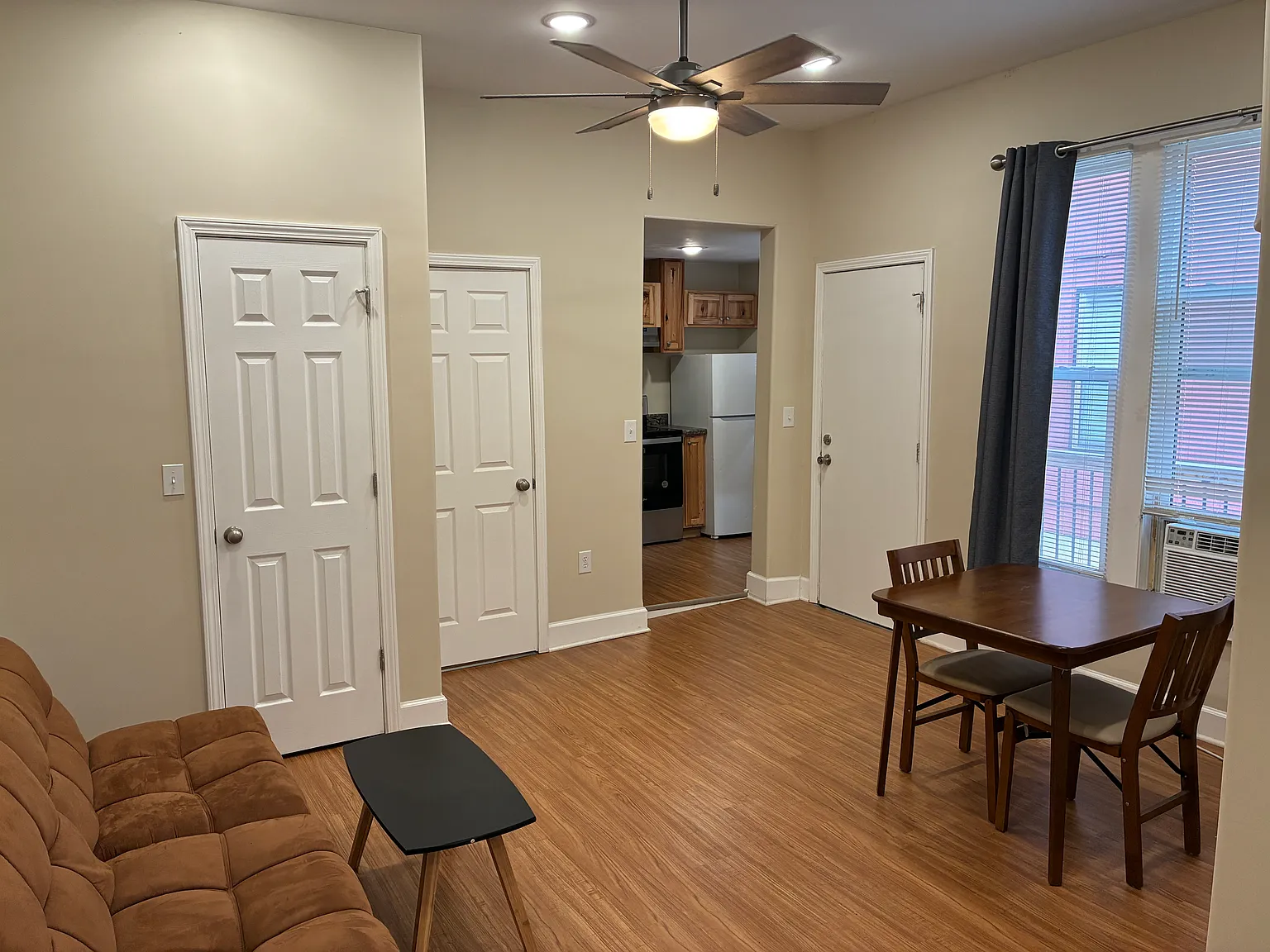 Studio, $845 — Photo 4
