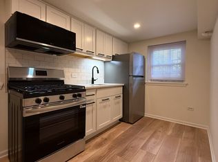 1511 N California Ave #R, Chicago, IL 60622