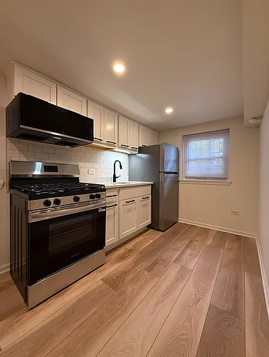 1511 N California Ave #R Photo 1