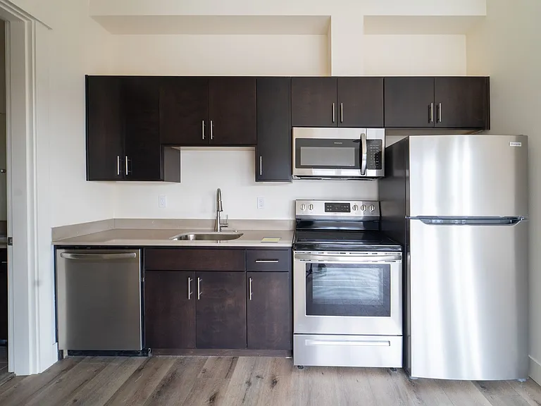 Capitol Hill Apartments — Photo 19