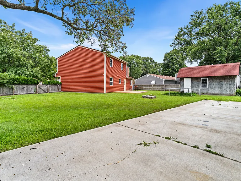 3423 Club House Rd — Photo 28