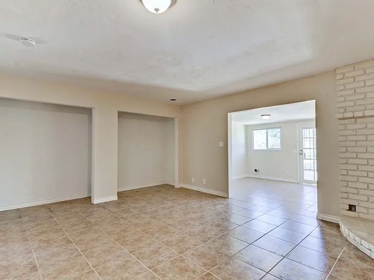 16054 Grand Ave #B — Photo 10