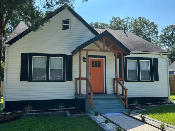 5738 Hoover Ave, Hanahan, SC 29410