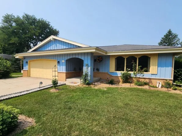 W158N9751 Broadleaf LANE, Germantown, WI 53022