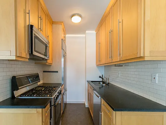 Sold by Sotheby's International Realty | media 4