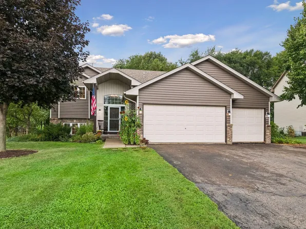 1519 Hidden Trl, Mayer, MN 55360