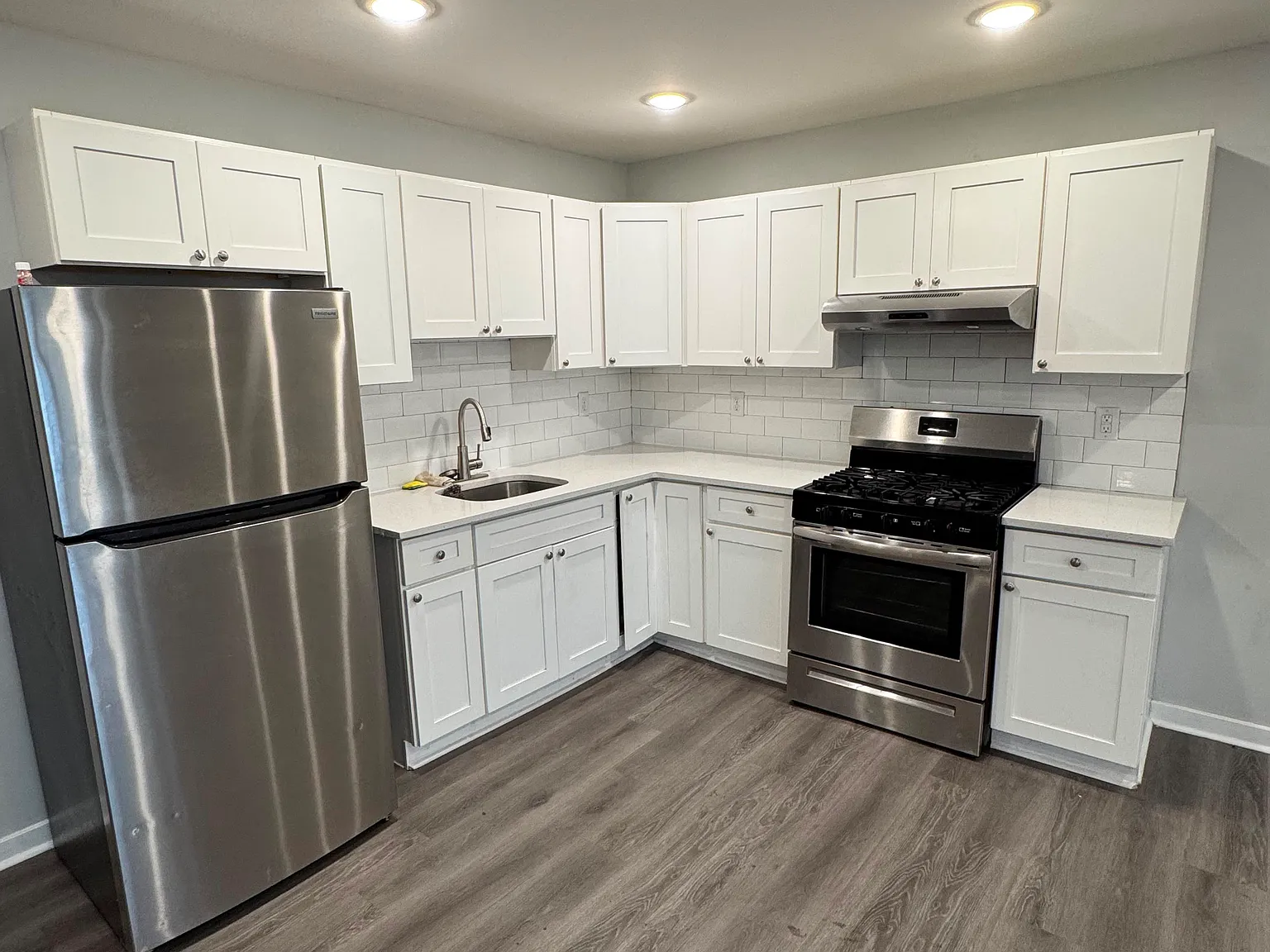 2 bed, $2,127 — Photo 2