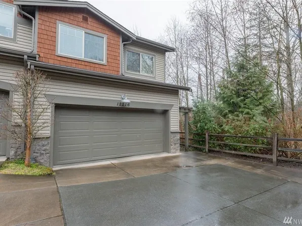 12216 NE 103rd Ln, Kirkland, WA 98033