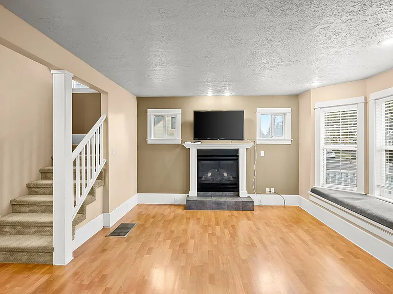 1837 NE 63rd Ave — Photo 11