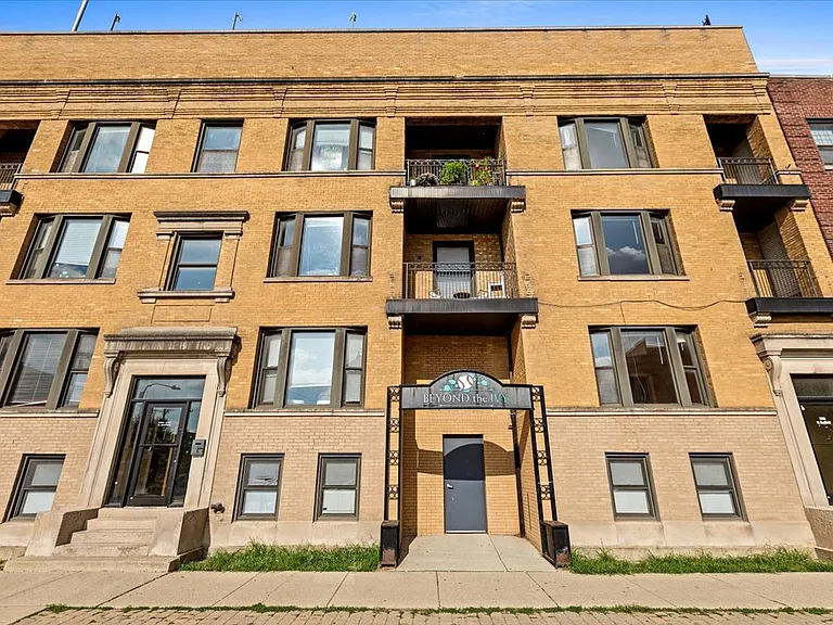 3707 N Sheffield Ave #1 — Photo 10