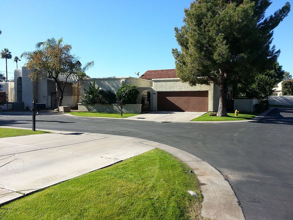 1st image of 1531 E Montebello Ave
