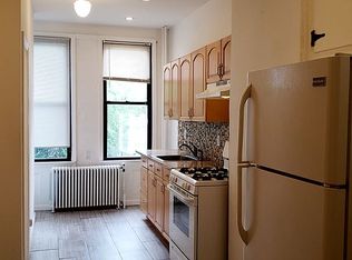 1811 Greene Ave #1R, Ridgewood, NY 11385