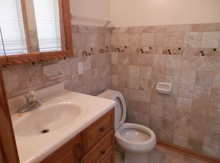 2S535 Lloyd Ave, Lombard, IL 60148
