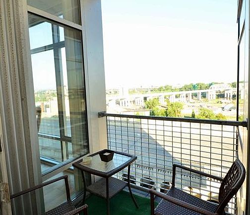 2nd image of 2222 Detroit Ave APT 1003