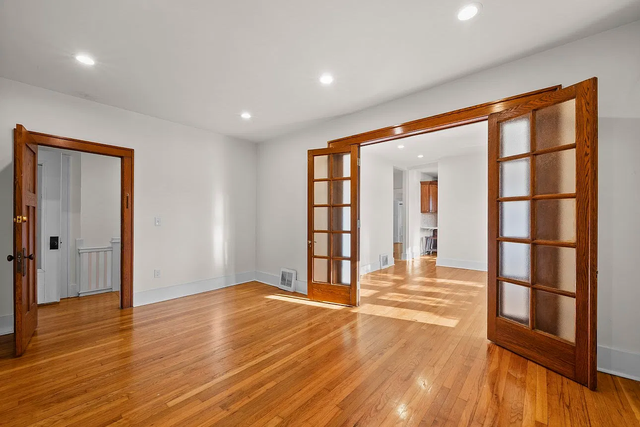 2 bed, $2,000 — Photo 2