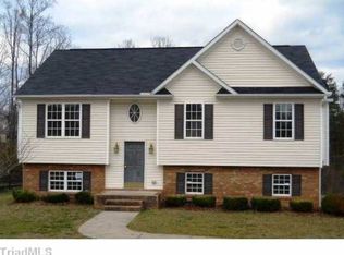 6918 Channel Forest Rd, Belews Creek, NC 27009