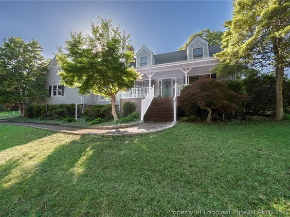 18 Fairway Ln, Sanford, NC 27332