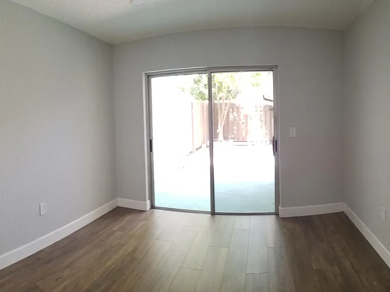 1548 Gulfview Dr — Photo 9