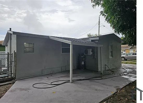 2 bed, 981 sqft, $2,500 — Photo 2