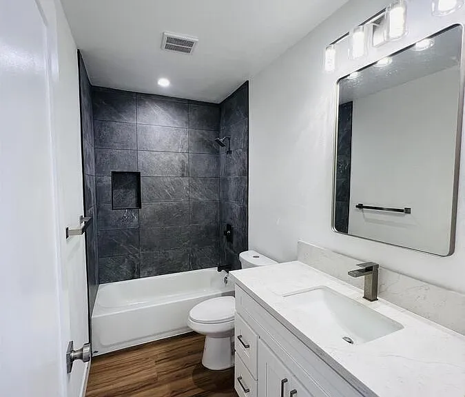 15523 Van Ness Ave — Photo 13
