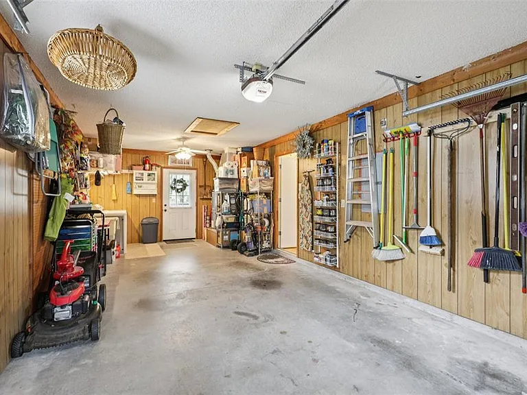 1625 New Abbey Ave — Photo 14