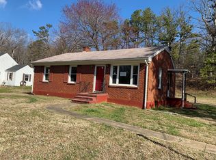 218 W Spencer Rd, Hurt, VA 24563