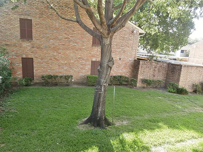 5800 Lumberdale Rd #86 — Photo 41