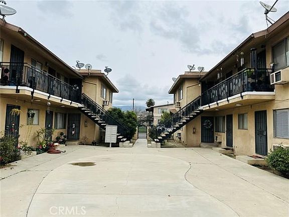 4th image of 5173 Canoga St Unit 1