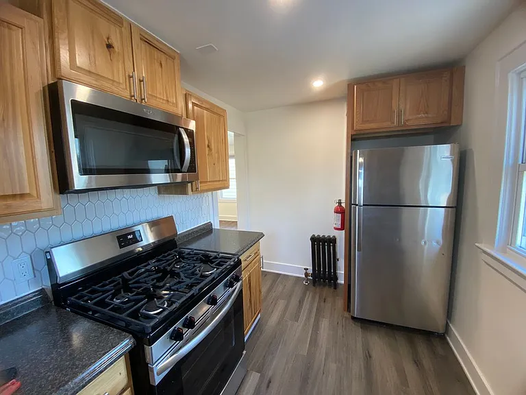80 E 8th St #2 — Photo 14