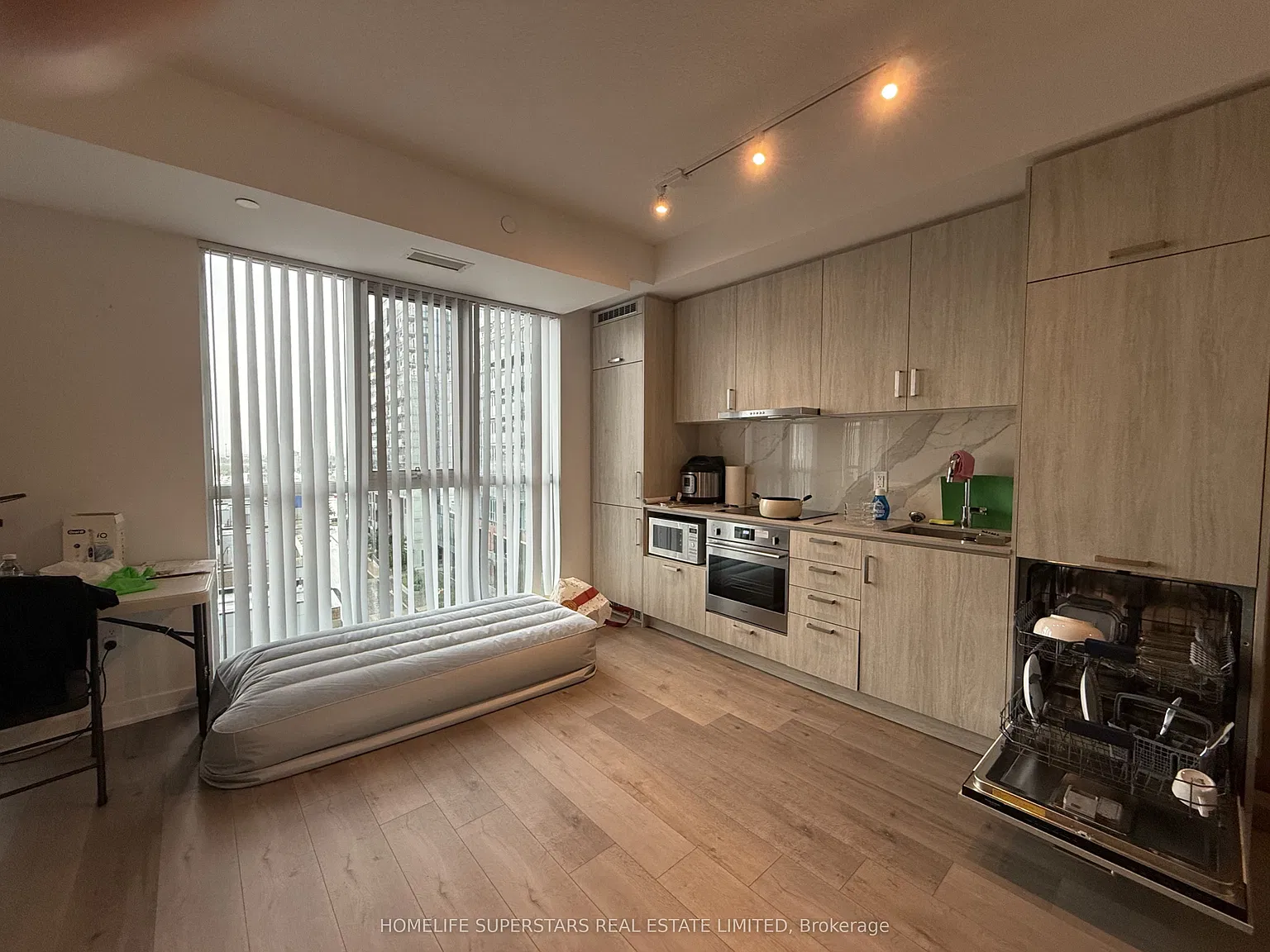 Studio, $1,700 — Photo 4