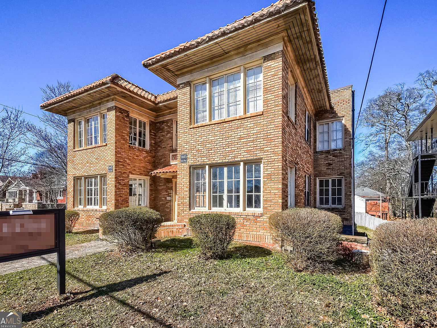 2 bed, 1.0 bath, $1,400 — Photo 2