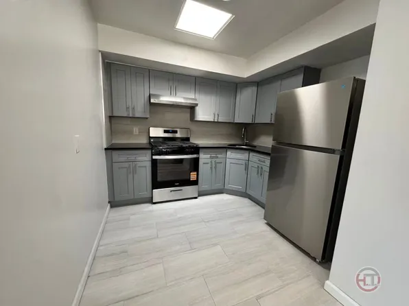 (undisclosed Address), Bronx, NY 10465