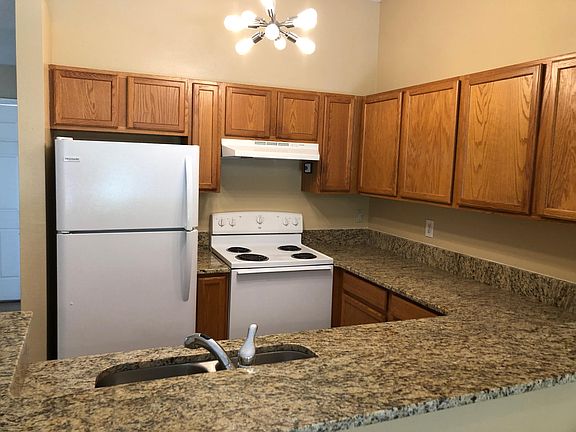 2nd image of 32514 Skinner Ave APT 101