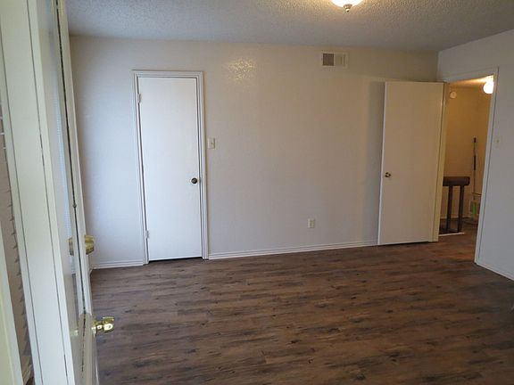 5th image of 6315 Woodmont Ct