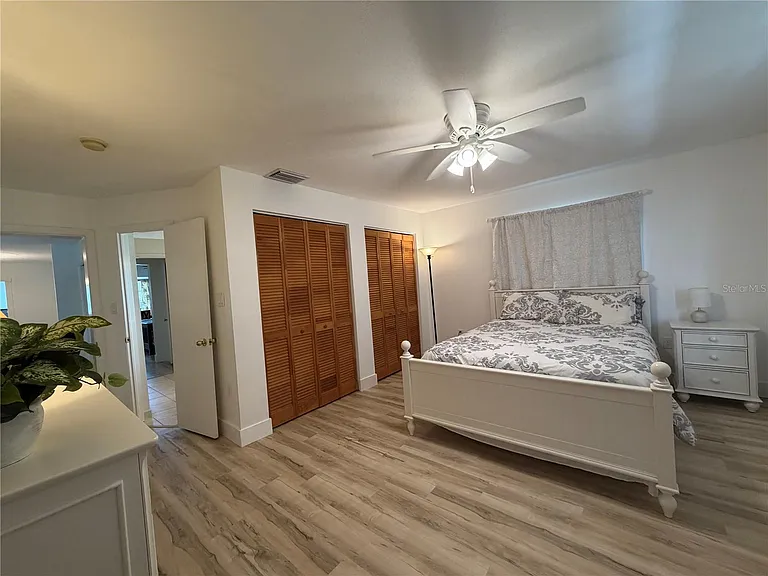 732 Santa Margerita Ln — Photo 17
