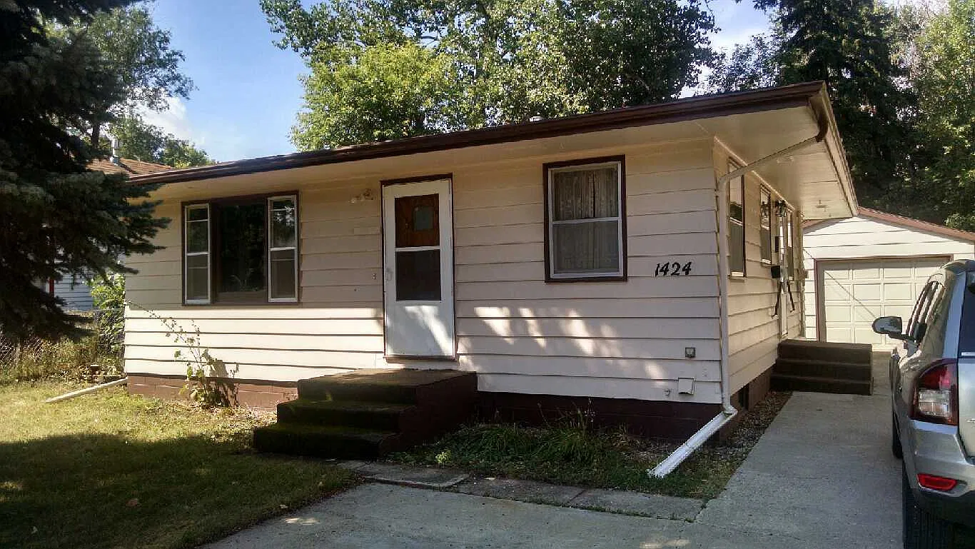 2 Bedroom House! — Photo 1