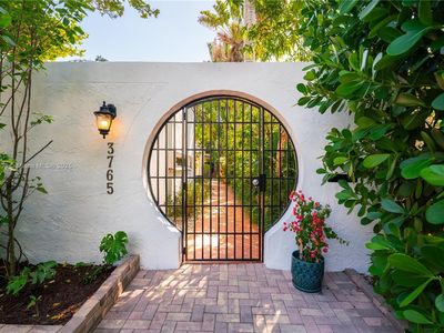 3765 Carmen Ct, Miami, FL, 33133