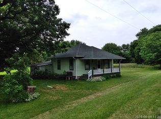 2566 N 42nd Rd, Sheridan, IL 60551