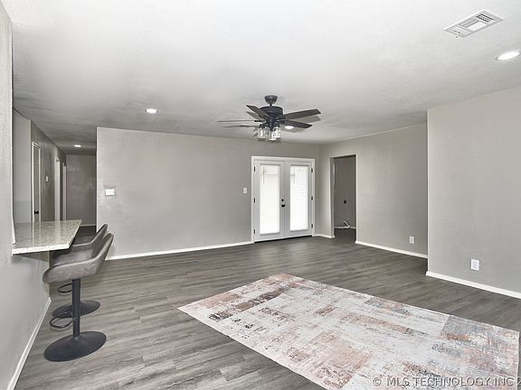 5th image of 10612 E 18th Pl