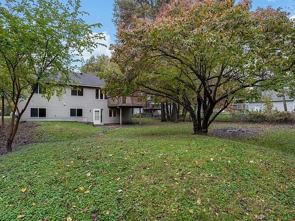 5th image of 3081 93rd Ave NE