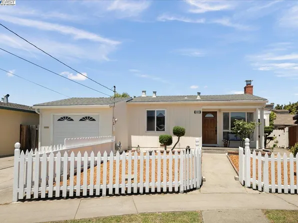 3822 Vincent Ct, Castro Valley, CA 94546