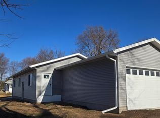 116 W Cedar Ave, Norfolk, NE 68701