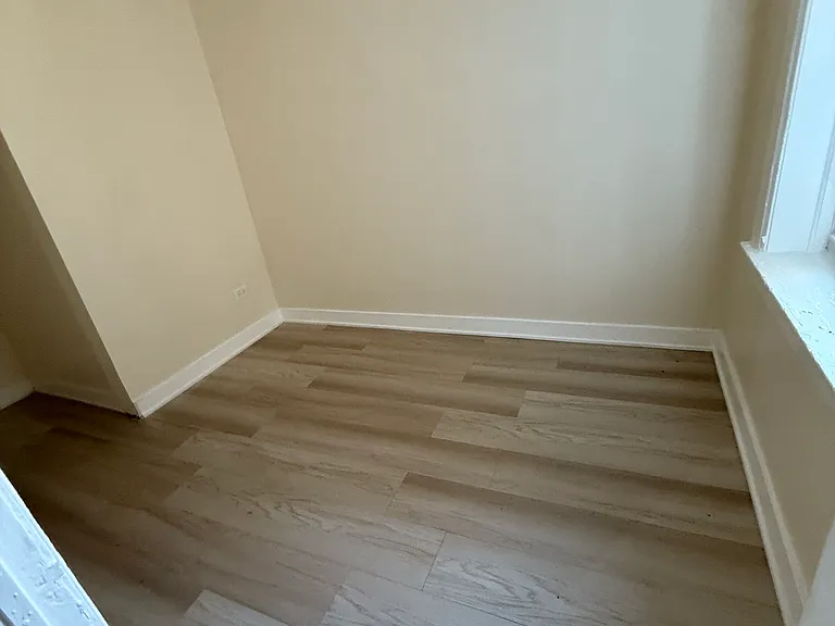 2846 W 21st St #1R — Photo 10