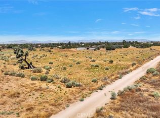 9976 Elsinore Rd, Oak Hills, CA 92344