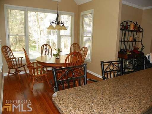 3rd image of 710 Orleans Trce