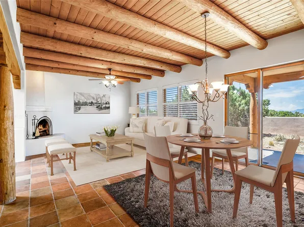 3 Avila Ct, Santa Fe, NM 87508